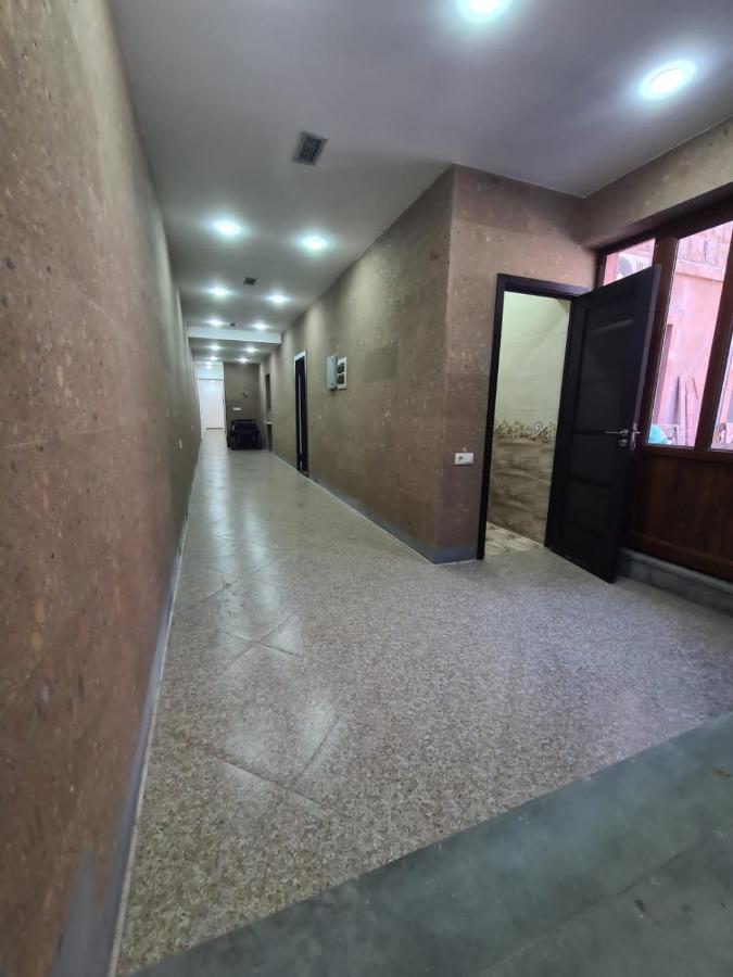 Aygestan Apartments エレバン エクステリア 写真