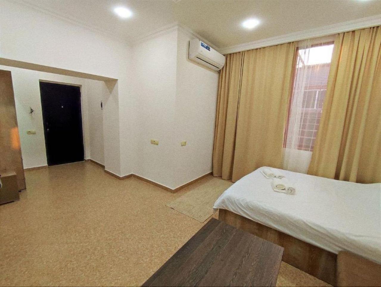 Aygestan Apartments エレバン エクステリア 写真